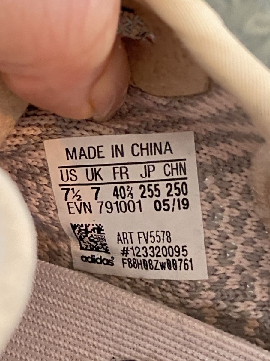 Adidas Scarpe da uomo: Adidas Yeezy Boost 350 V2 Synth. Size 40.5 – Usato da Zürich venduto da _kkira_ 3