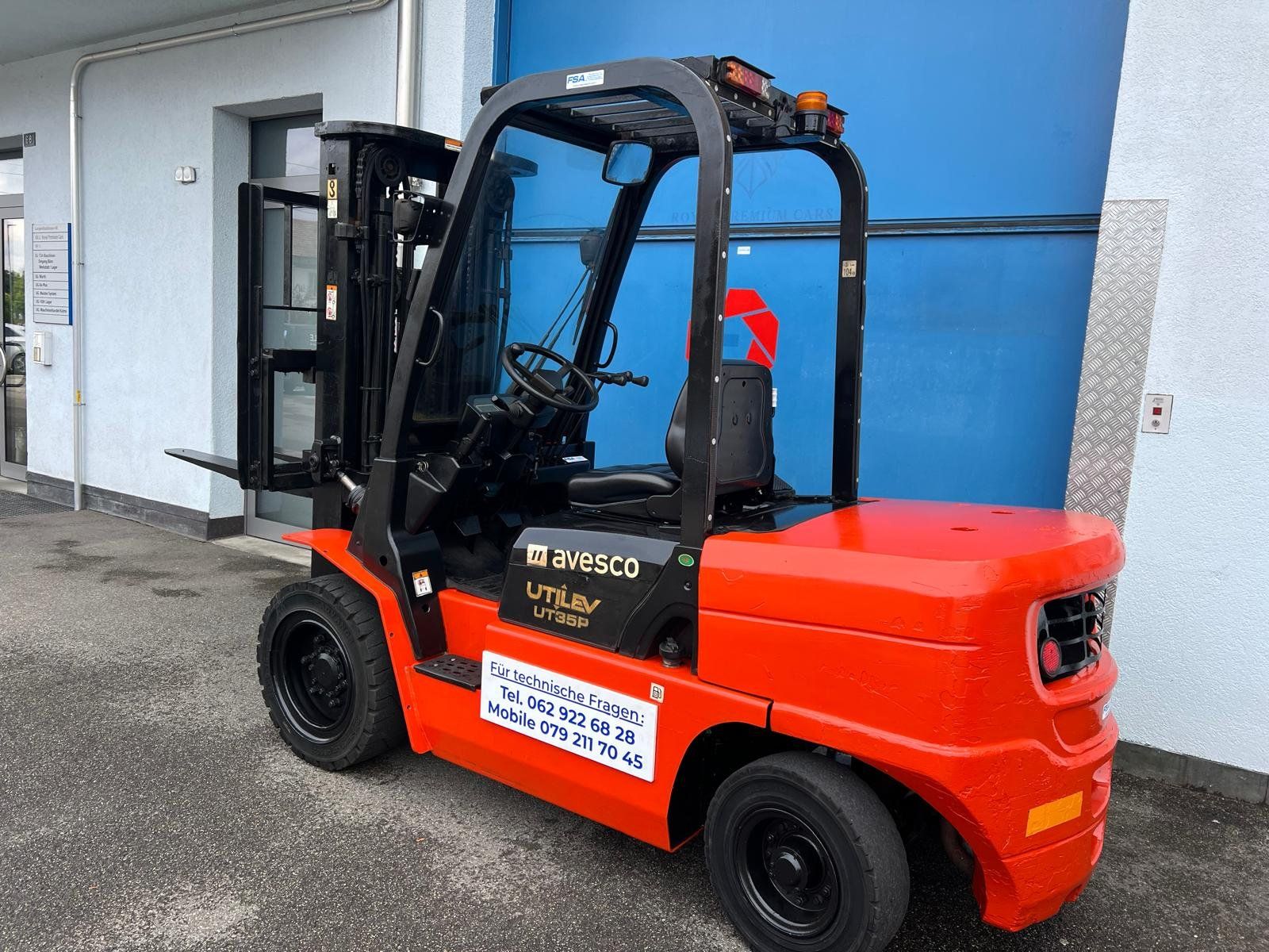 Diesel Carrelli elevatori e a forche: AVESCO Diesel-Gabelstapler 3.5 ton, 4.5 m – Usato da Aarwangen venduto da fsa-maschinen