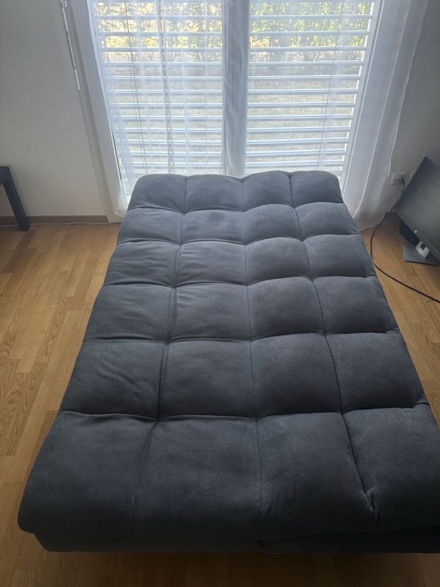 Sofas: Schlafsofa dunkelgrau guter Zustand – Gebraucht aus Waltenschwil von suzanatrajkov 1