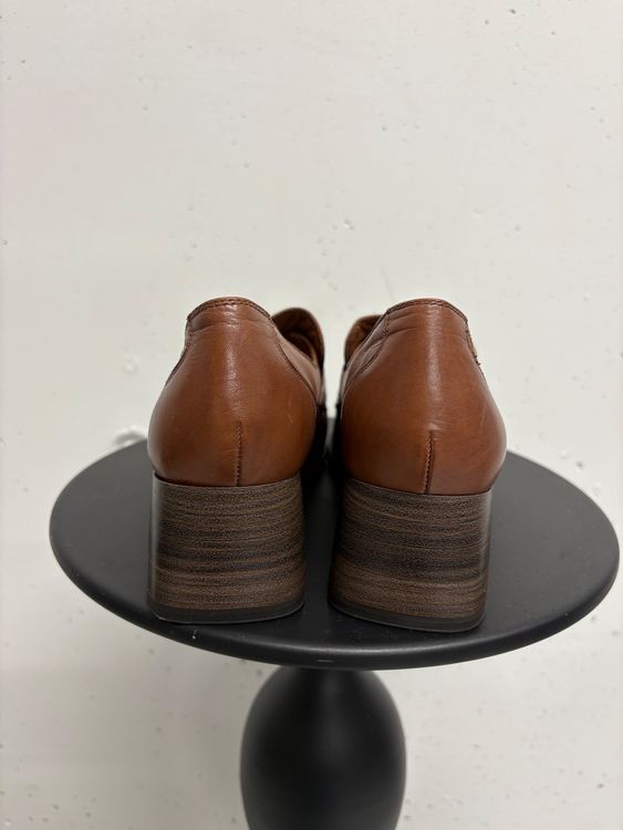 Tamaris Chaussures femmes: Braune Tamaris Leder Loafer mit Absatz Gr. 40 Halbschuhe – Neuf (Voir description) à Regensdorf par secondchancefashion 4