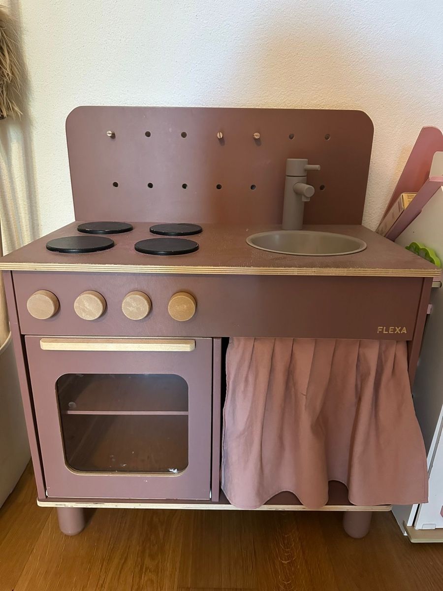 Casette per bambini: FLEXA Play Kitchen for Children Pale Pink Used – Usato da Küsnacht ZH venduto da rkaramanian