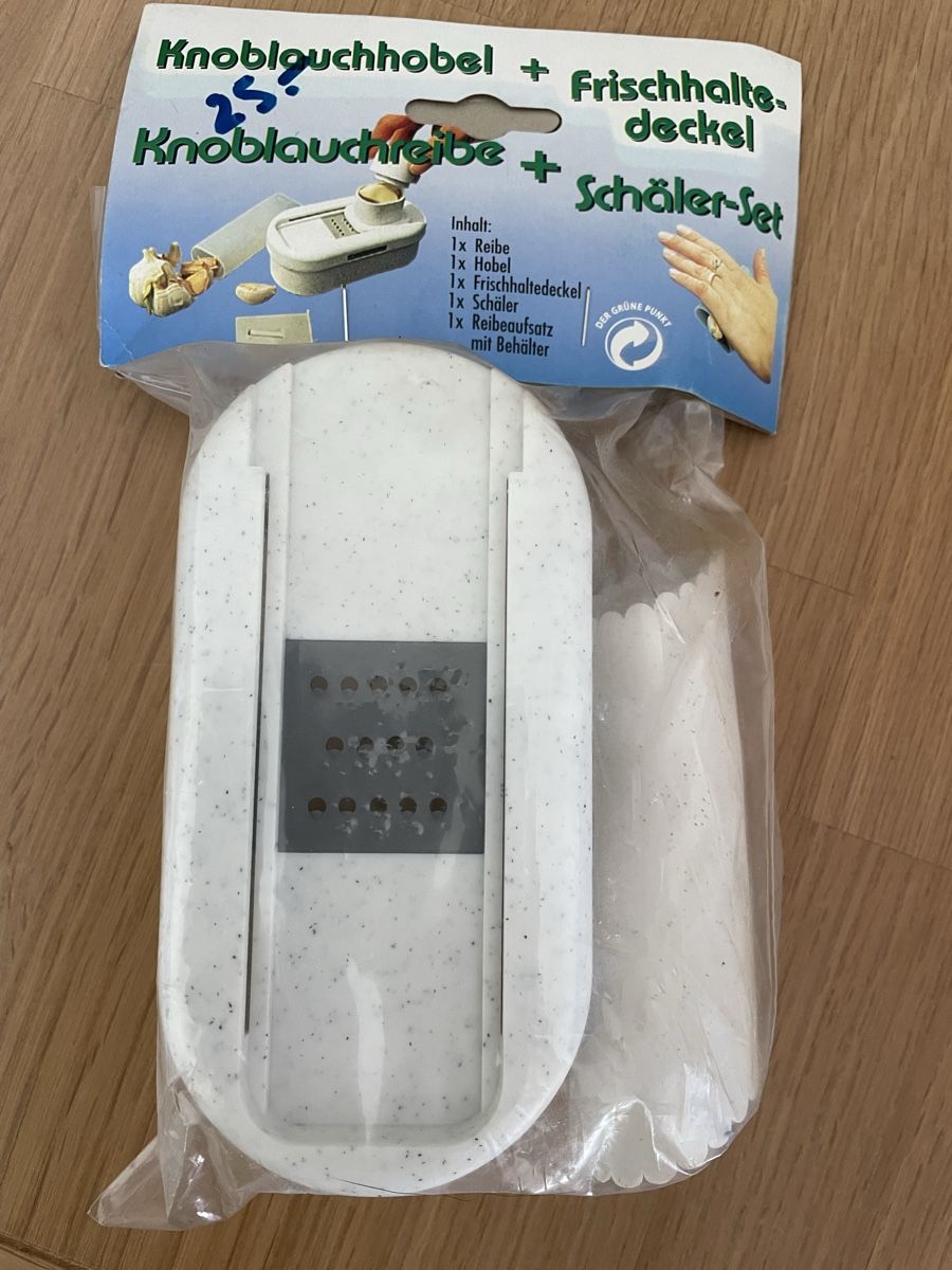 Elettrodomestici da cucina: Neues Knoblauchhobel-Set: – Nuovo e nell'imballaggio originale da Aarau Rohr venduto da keedom