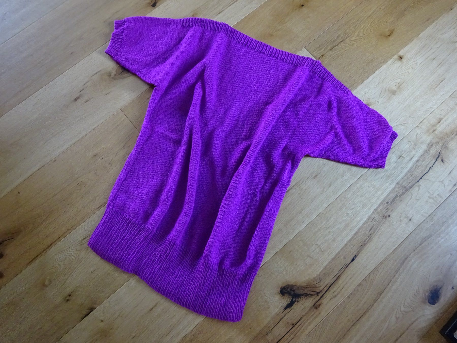 Pulls & Sweat-shirts: Schöner Long-Strickpullover/Super Perle – Neuf (Voir description) à Rothrist par Mistery1