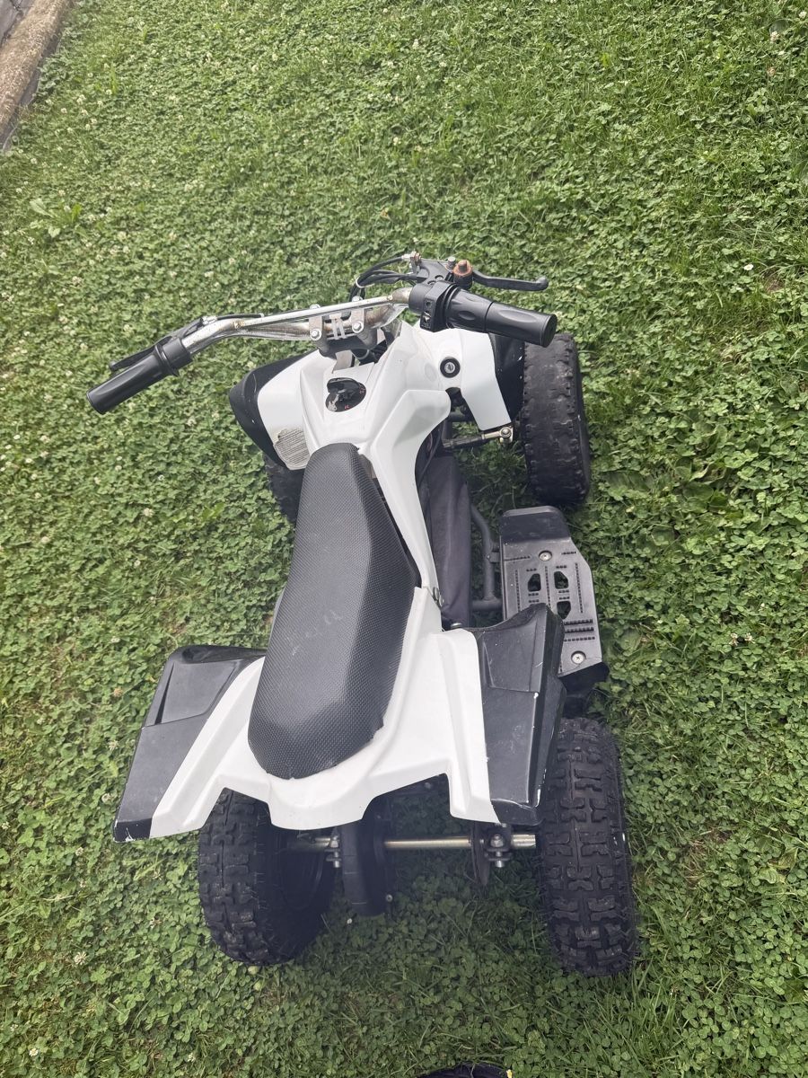 Veicoli per bambini: Kinder Quad weiss gebraucht sofort abholbereit – Usato da Stadel venduto da Struga1991 4