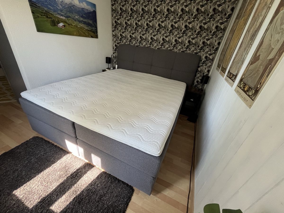 Betten: Boxspringbett grau mit Kopfteil in Übergrösse – Gebraucht aus Hettlingen von jul_9ddb 4