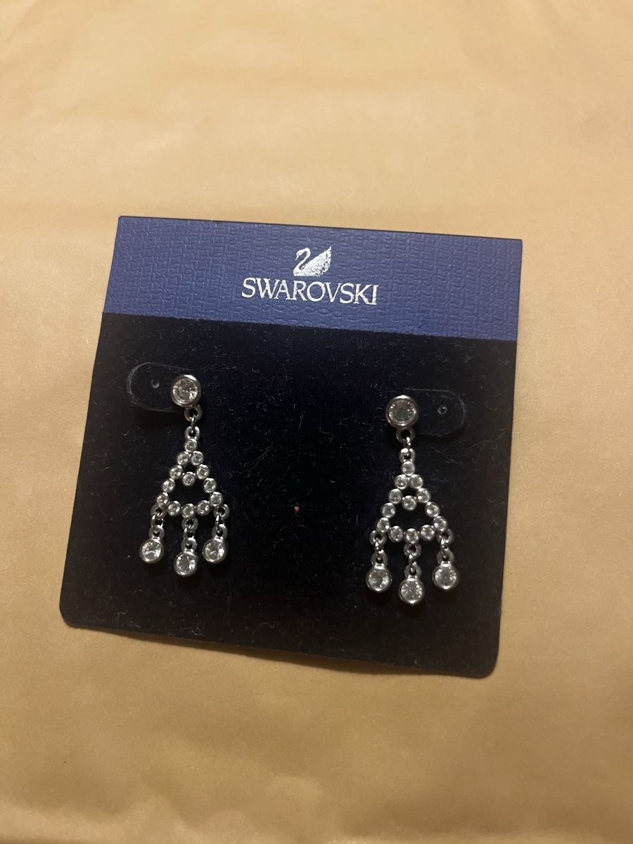 Swarovski Ohrringe & -stecker: SWAROVSKI chandeliers Ohrringe – Neu und originalverpackt aus Saanen von SoniaMichaela