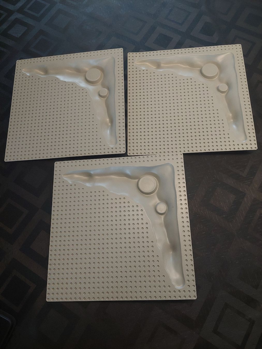 Lego Giocattoli: 3 x Lego 3D Mondkraterplatten – Usato da Zetzwil venduto da sti_x9xf 4