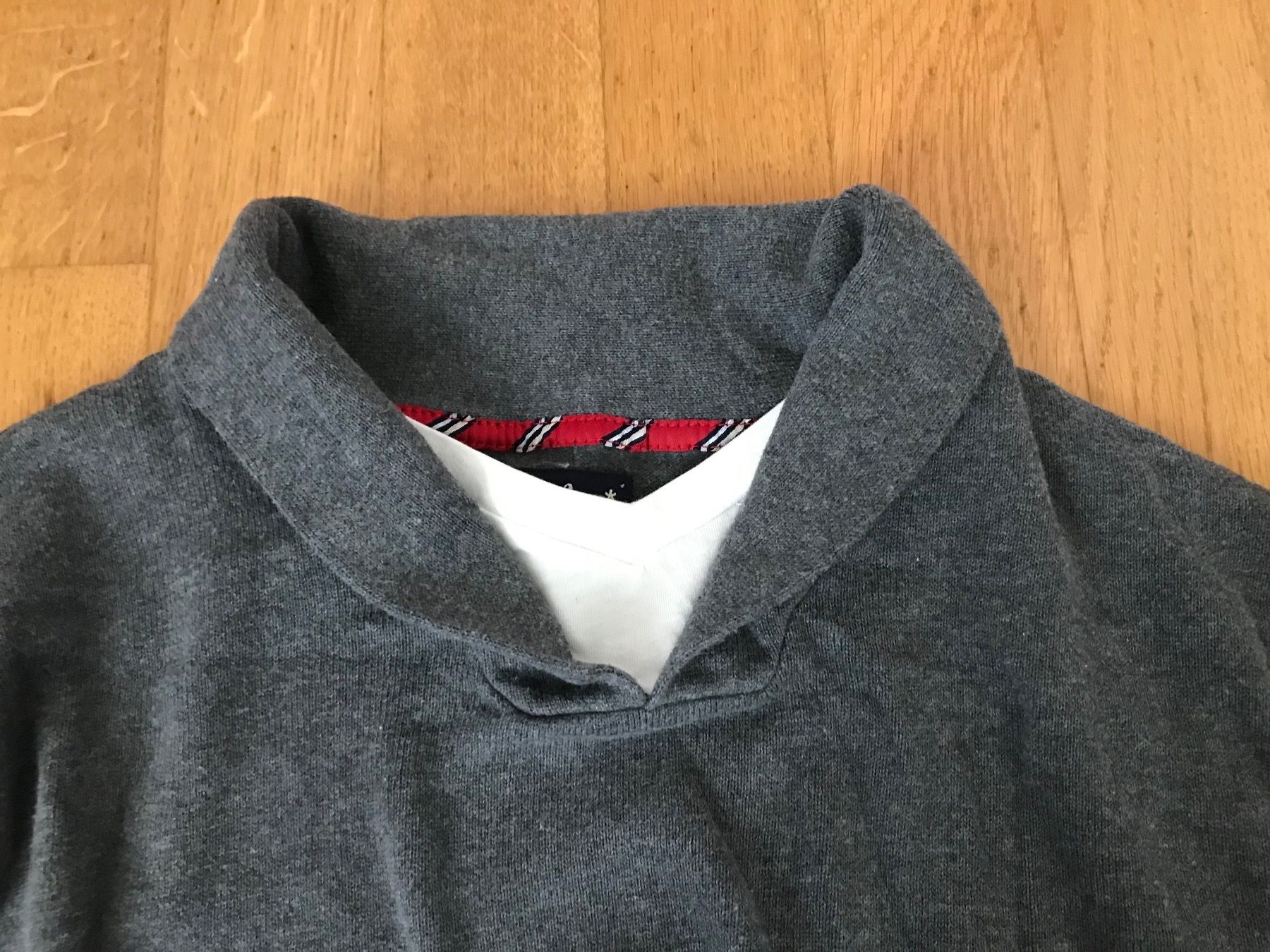 Pullover & Sweatshirts: Pullover – Gebraucht aus Volketswil von ben_9s6x 3