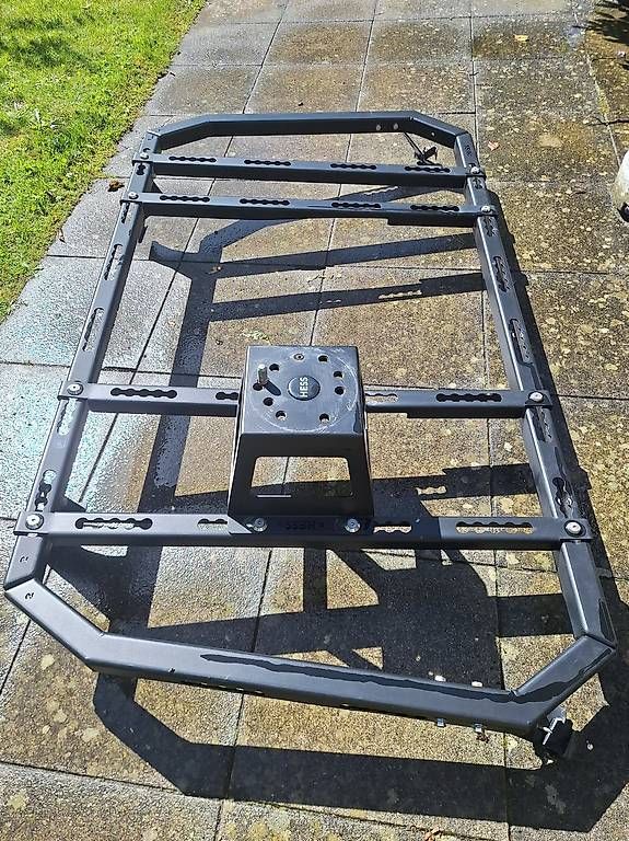 VW Altri accessori per camping: Support arrière universel HESS VW T5 /T6 – Usato da Corcelles-le-Jorat venduto da the_5dhm 3
