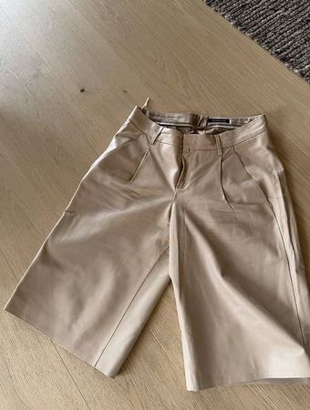 Strenesse Leder Bermuda Shorts Beige