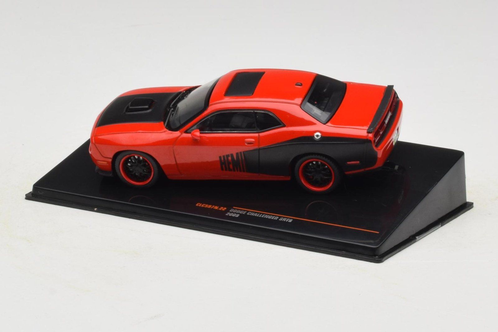 Dodge Modellautos: Dodge Challanger SRT8 Red Ixo 1/43 NEU – Neu und originalverpackt aus Oberrüti von tomluethi 1