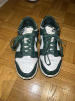 Nike Dunk Low michigan state Green, Grösse 43, Top Zustand!
