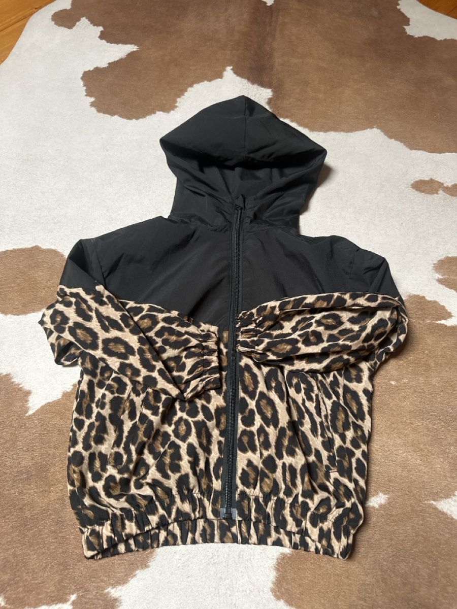 Giacche & Cappotti: Übergangsjacke mit Leo-Muster Grösse 130 – Usato da Trimmis venduto da vai_9qzr