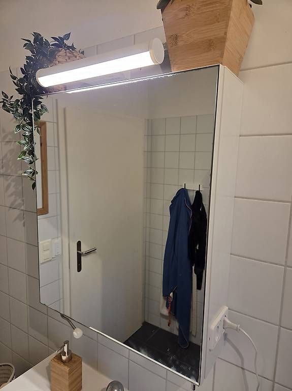 Armadietti a specchio: Verschiedene Badmöbel- Spiegelschrank Schneider – Usato da Aarberg venduto da Dieter799 1
