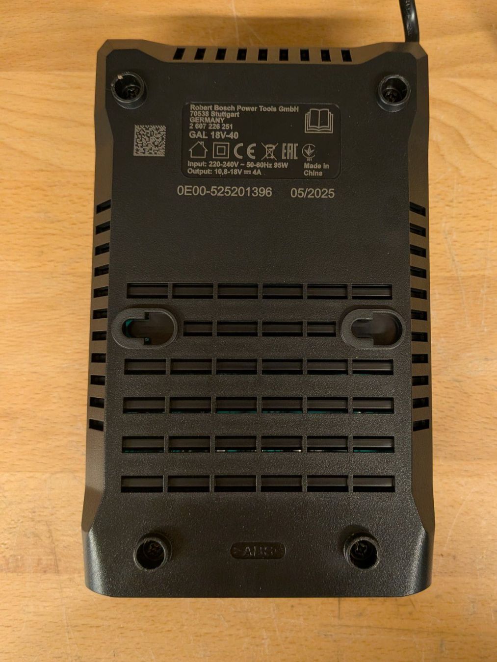 Bosch Caricatori & Batterie: Bosch GAL 18 V-40 18V Ladegerät – Nuovo (secondo la descrizione) da Walde AG venduto da 1klick 1