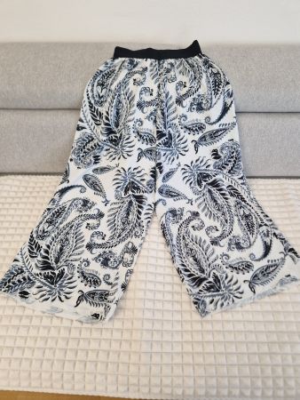 Sommerliche Palazzo Hose Gr S Paisleymuster schwarz...