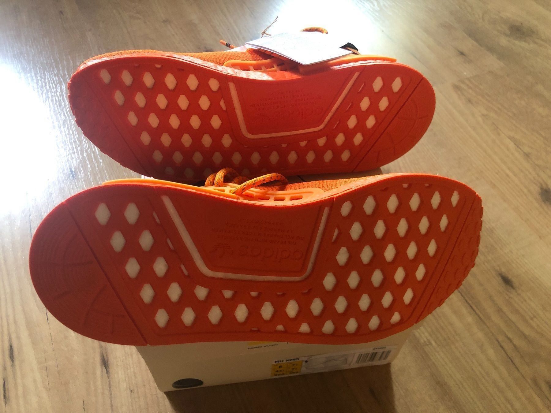 Adidas Scarpe da uomo: HU NMD Pharrell Williams US8 – Nuovo e nell'imballaggio originale da Walkringen venduto da buetzu08 2