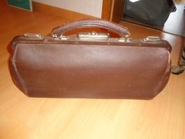 Schöne alte ledrige Arzt Doktor Tasche Theater Show etc