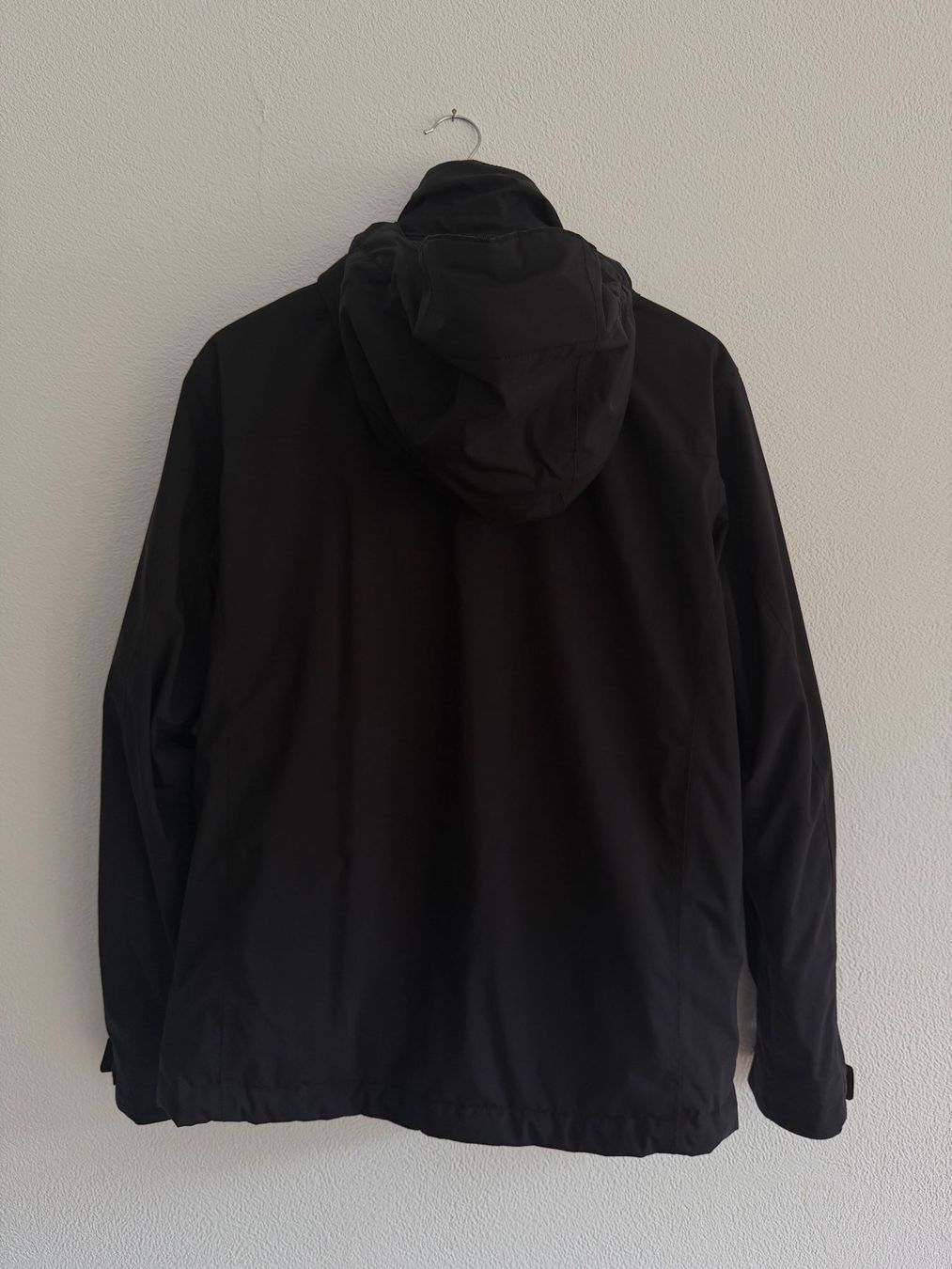 Helly Hansen Giacche: Helly Hansen Winterjacke Schwarz, Grösse S/P – Usato da Sedrun venduto da ton_5mxj 1
