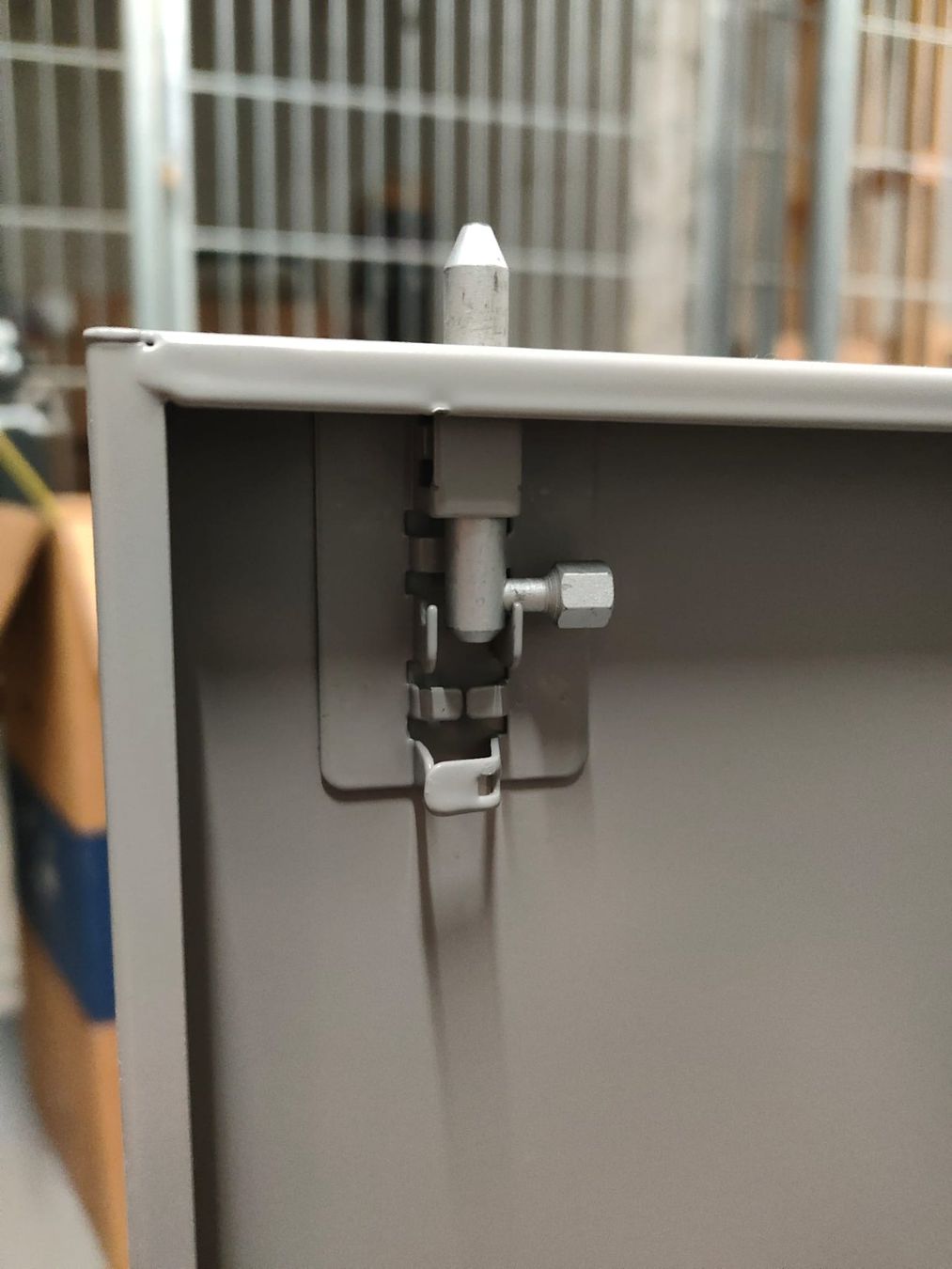 Ikea Schränke: Schrank Metall grau mit Türen und Regalen – Gebraucht aus Olten von Bosko2k 1