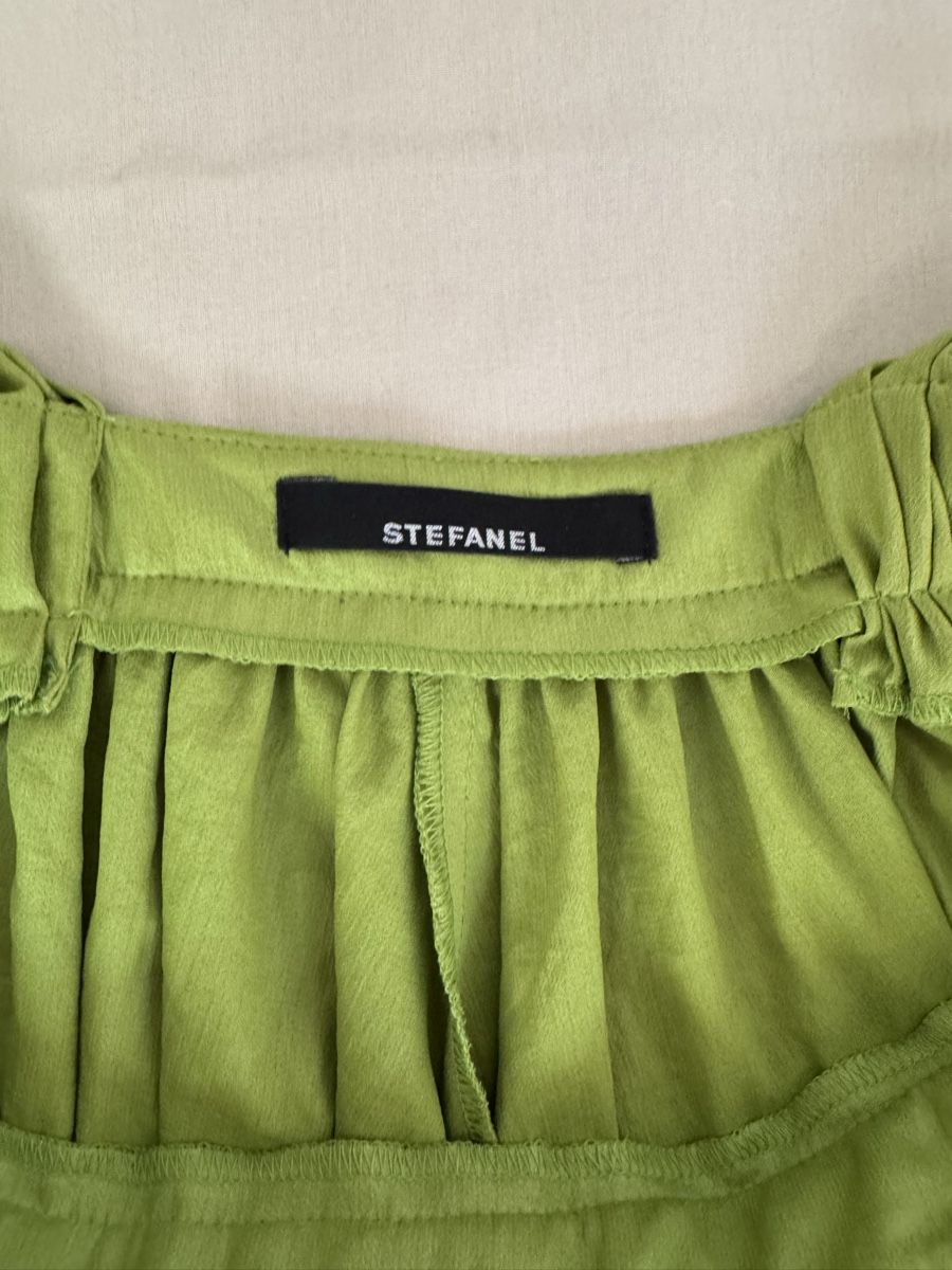 Stefanel Top: Top Stefanel verde lime – Usato da Horgen venduto da kat_lmb9 2