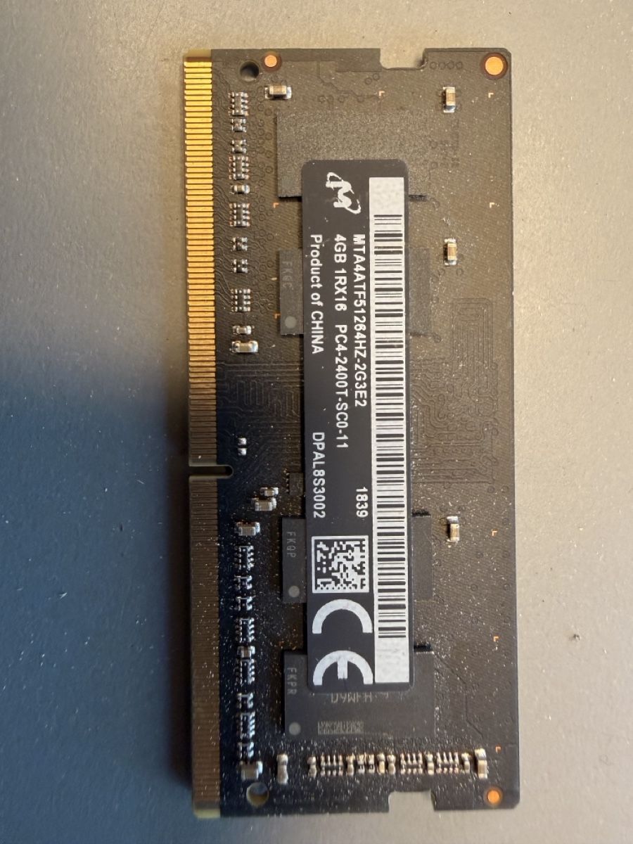 Memory / RAM: RAM Modul 4GB DDR4 2400MHz  – Gebraucht aus Basel von Brolo.tv