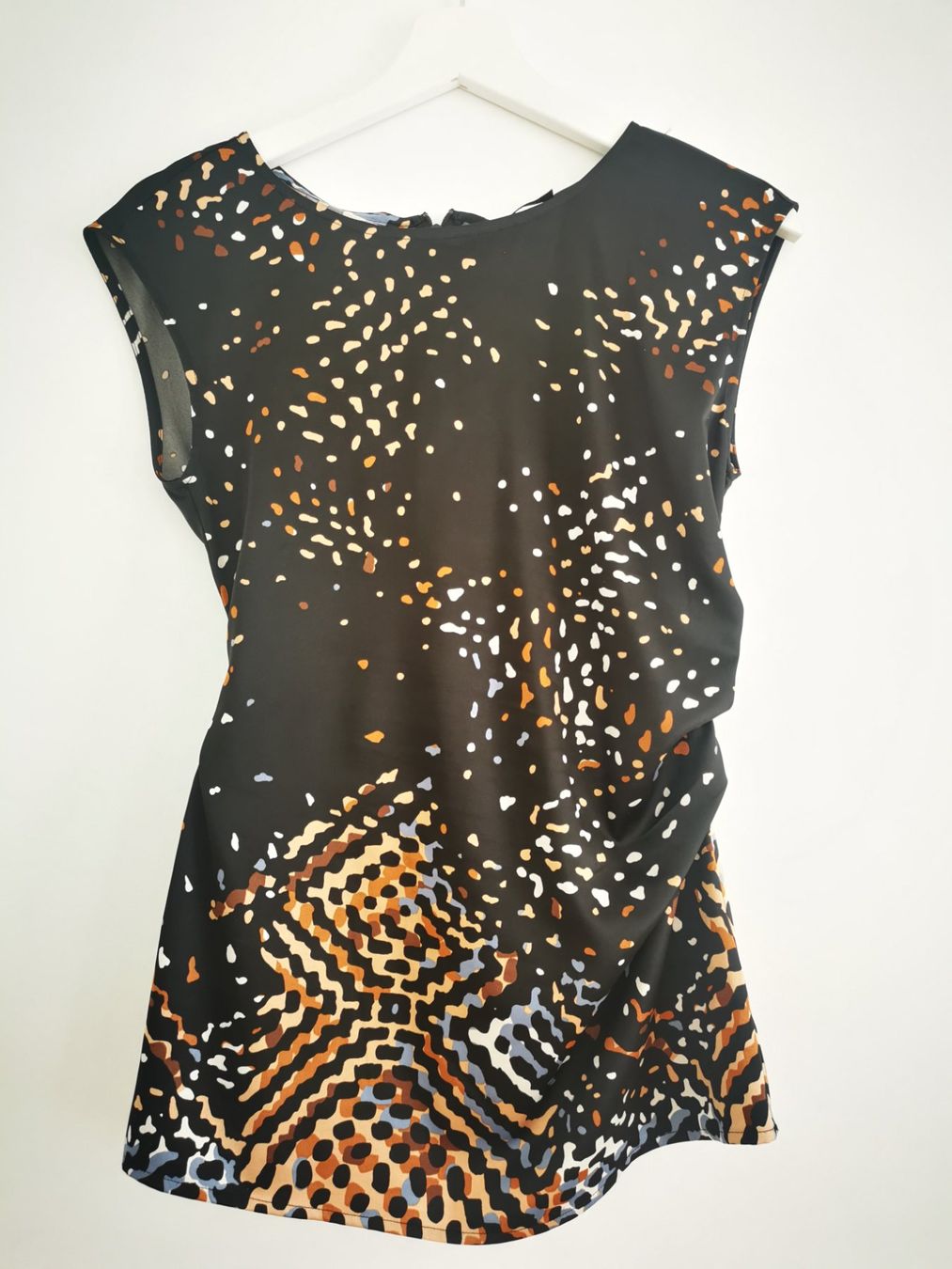 Esprit Camicette: Bluse Esprit Grösse 34 gemustert mit Guertel hinten – Usato da Niedergösgen venduto da lil_s6k8 4