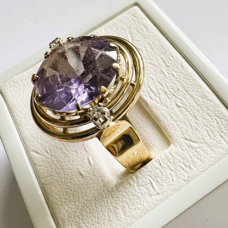 Goldring 18Karat mit Amethyst und 2 Brillanten 2
