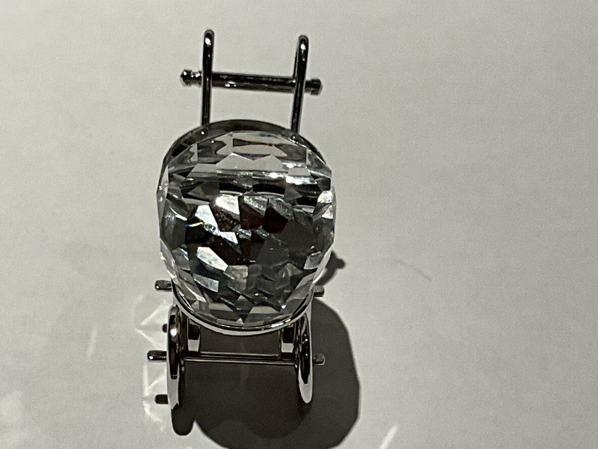 Swarovski Statuette: Swarovski Kinderwagen – Nuovo (secondo la descrizione) da Oberglatt ZH venduto da Multimix 1