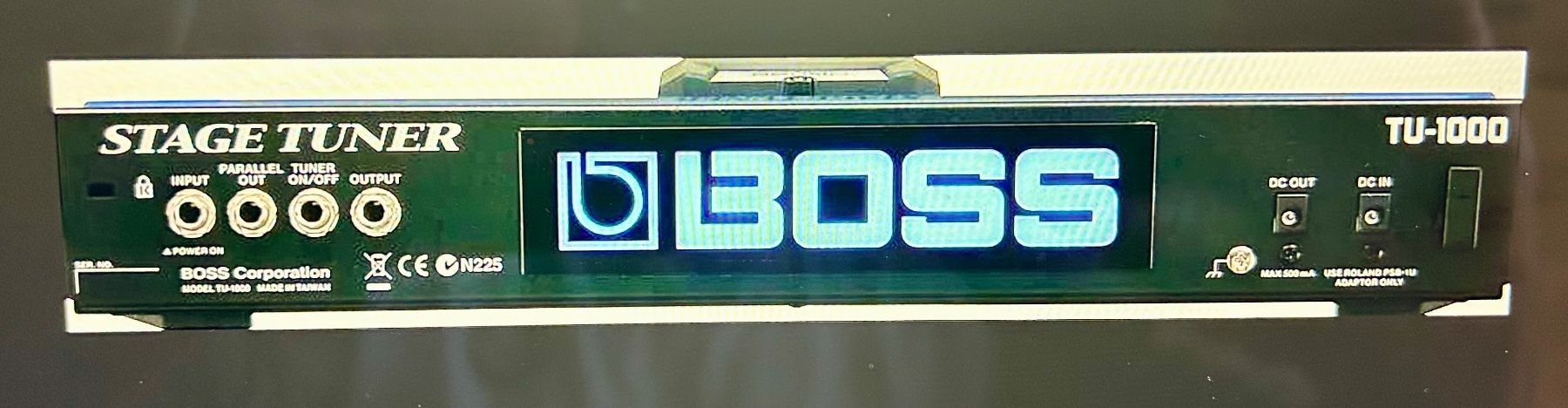 Boss Strumenti musicali: BOSS : TU-1000 - Stage Tuner – Nuovo (secondo la descrizione) da Malix venduto da Musik.CA 2