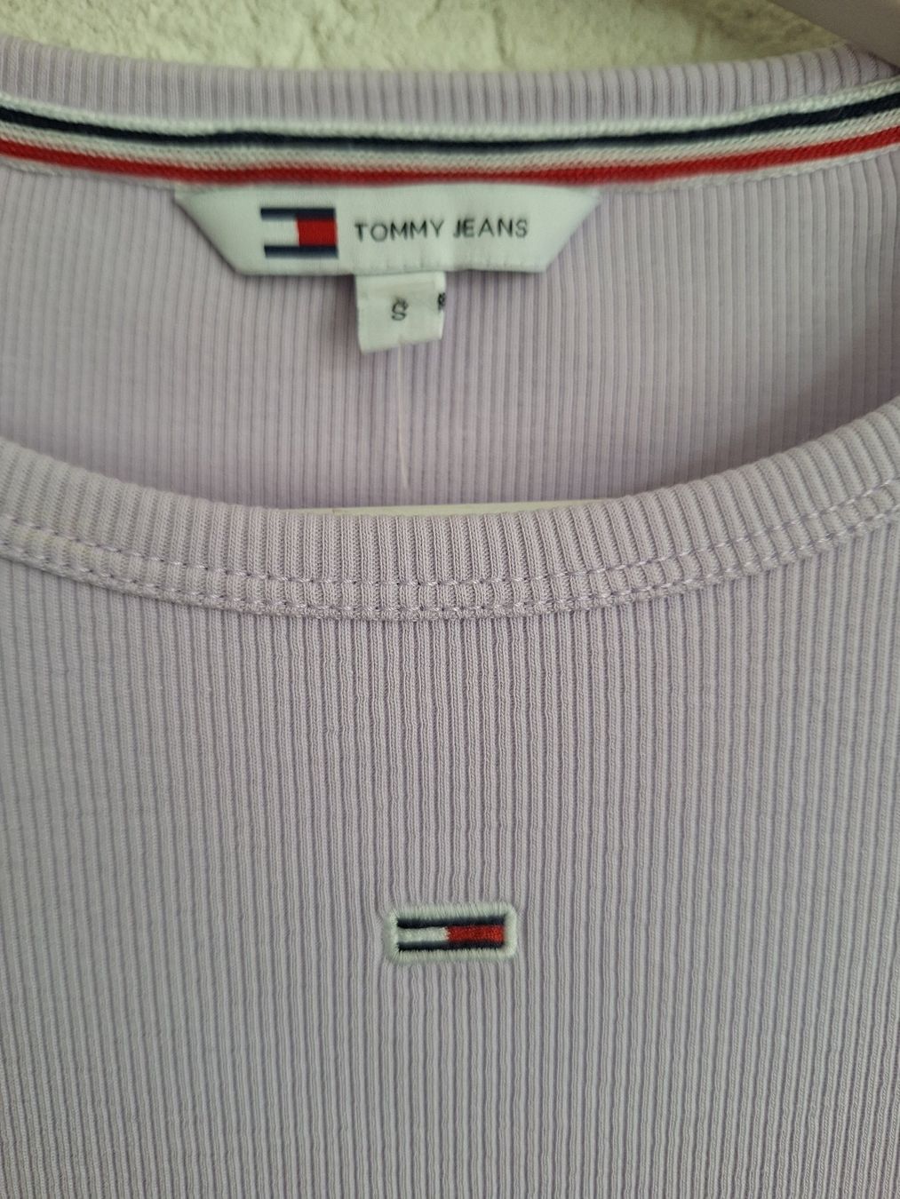Tommy Hilfiger T-Shirts: Tommy Jeans  2 T- Shirt Gr. S – Gebraucht aus Frenkendorf von Fippe1 3