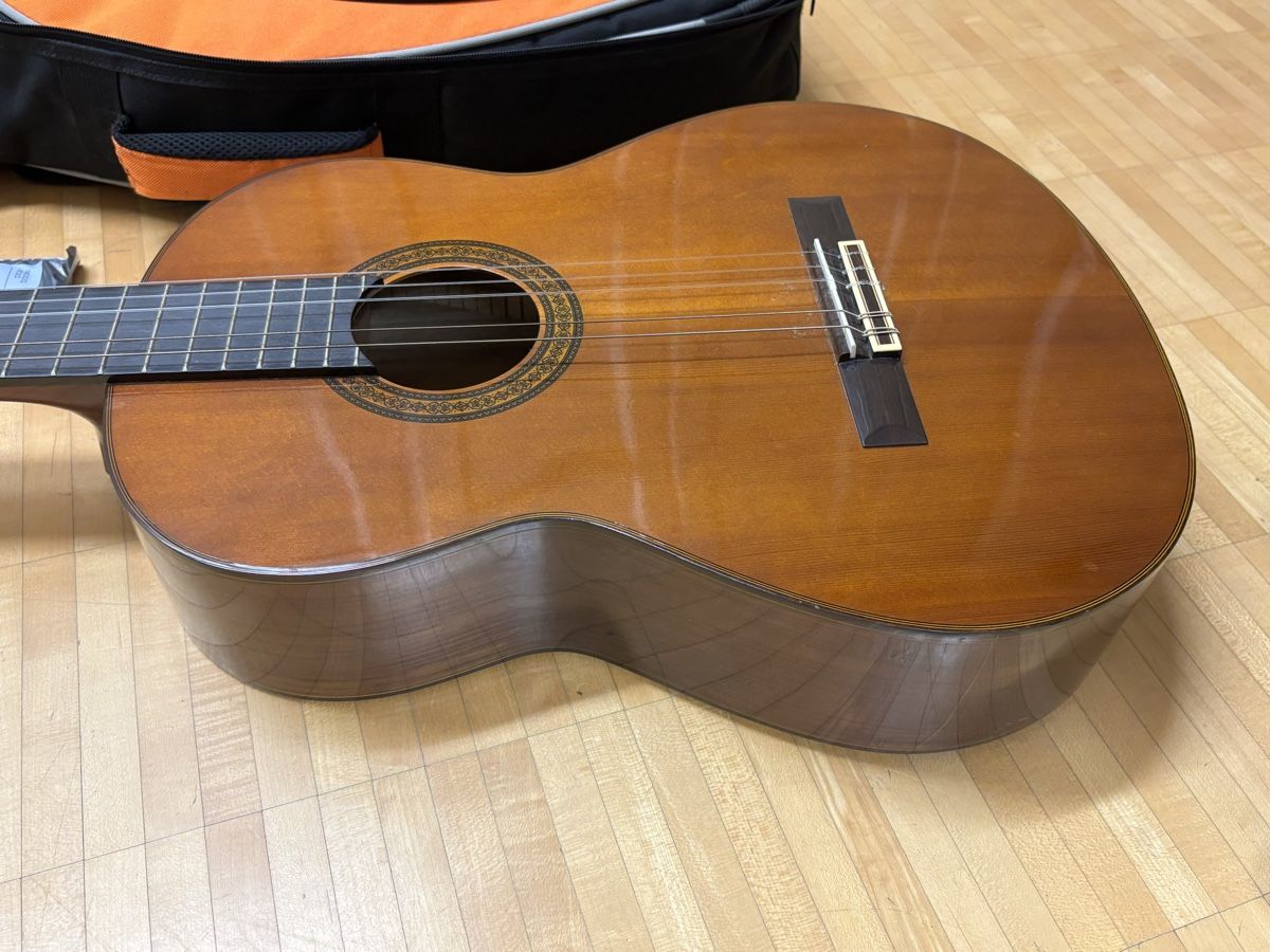 Yamaha Strumenti musicali: Yamaha G-235 Gitarre – Usato da Greifensee venduto da davidt 3