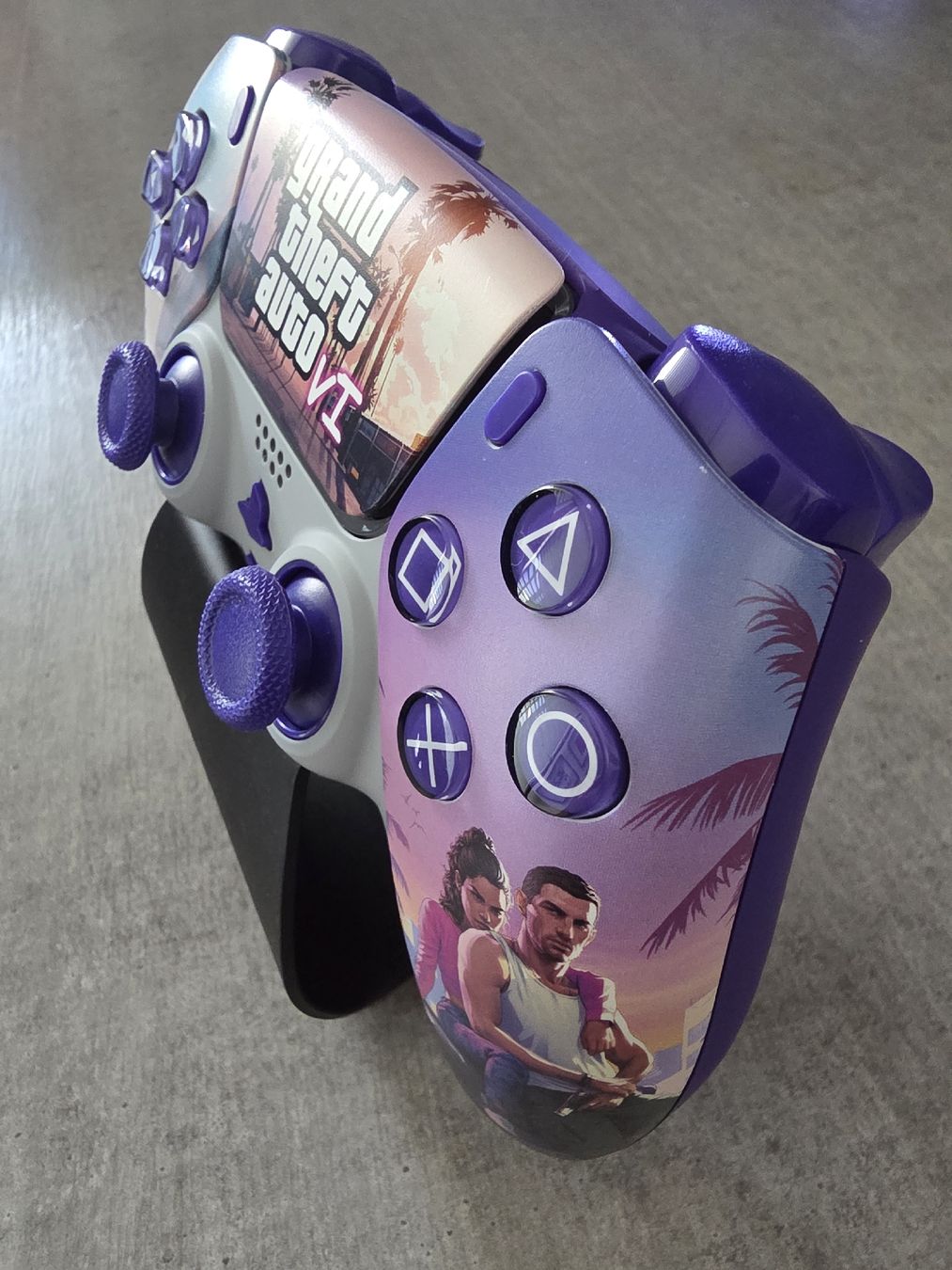 Sony Controller: Playstation 5 Controller Grand Theft Auto VI Design! – Nuovo e nell'imballaggio originale da Sargans venduto da ver_ncy5 2