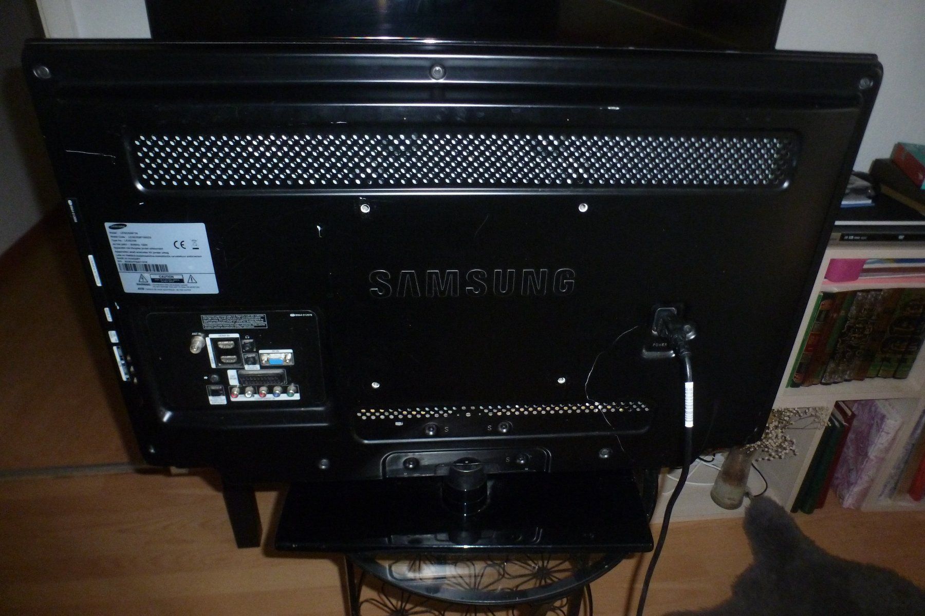 Samsung Televisori: Samsung LE32C530F1W Television – Usato da Emmen venduto da newcar4you 1