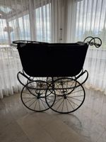 Antiker Kinderwagen