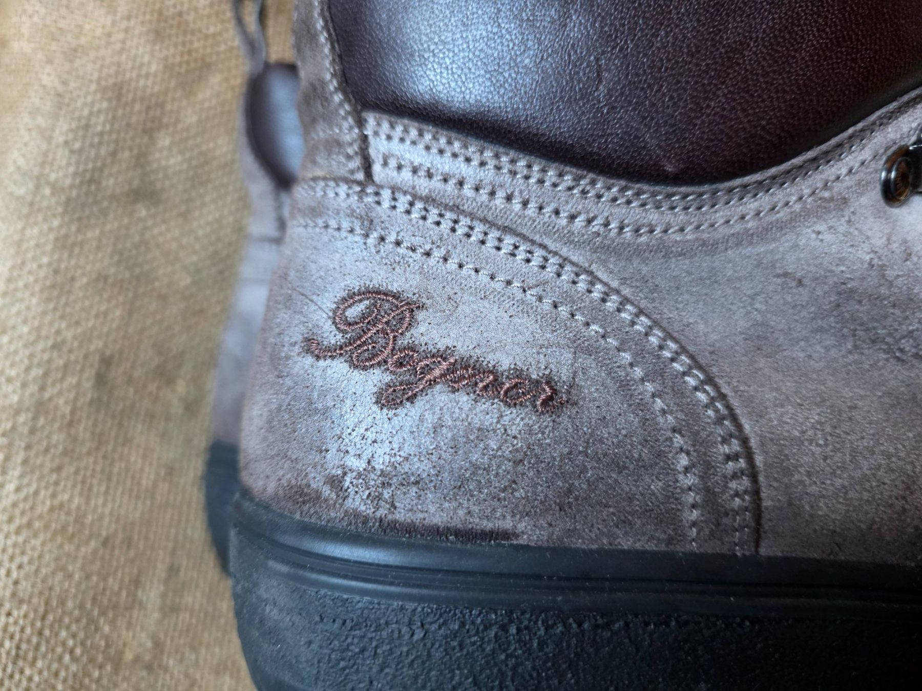 Bogner Scarpe da uomo: Willy Bogner - Winter Schuhe mit Spikes Grösse 42.5 – Usato da Walterswil BE venduto da Lonitti 3