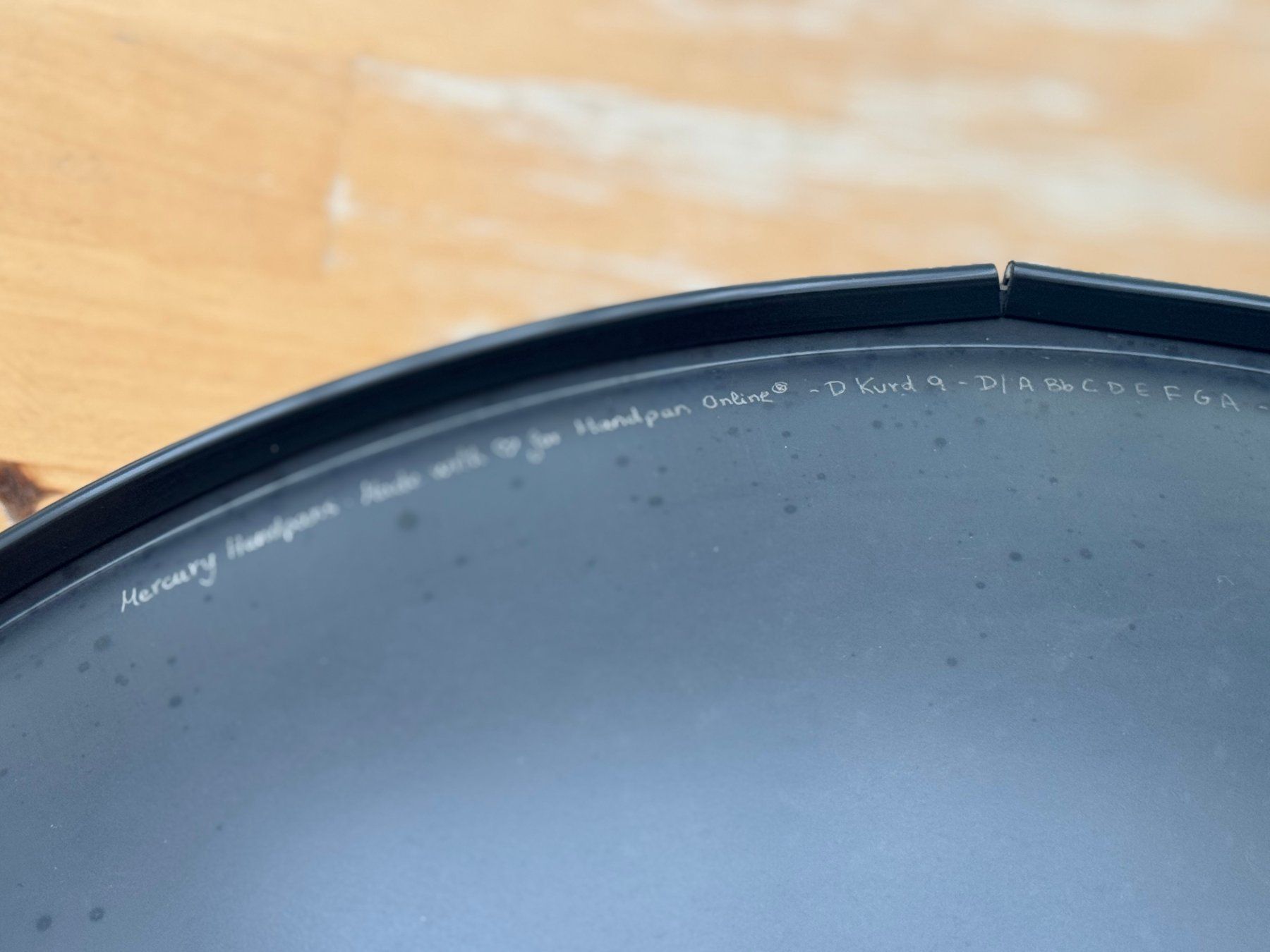 Strumenti musicali: Handpan D Kurd 8+1 Mercury – Usato da Zug venduto da SBeschteVomBeschte 2