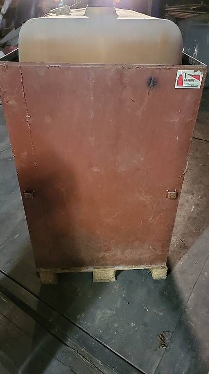 Sonstiges Fahrzeugzubehör: Cuve mazout 1100L – Gebraucht aus Lausanne von ber_qk5j 2