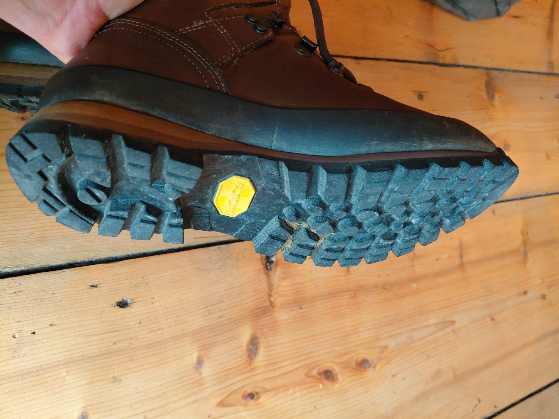 Meindl Scarpe da donna: Meindl Borneo 41 – Usato da Zernez venduto da ric_sns5 3
