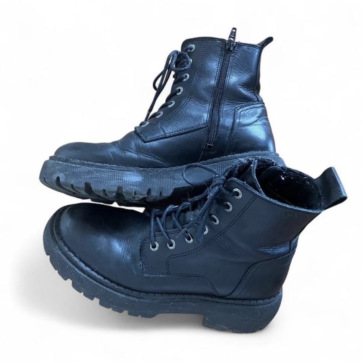 Scarpe da donna: Schwarze Schnürstiefel, Gr. 39 – Usato da Zürich venduto da ju__ 1