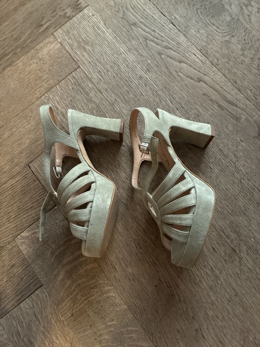 Unisa Scarpe da donna: Unisa Ledersandalen Gr 37 – Nuovo (secondo la descrizione) da Zürich venduto da Dsire 1