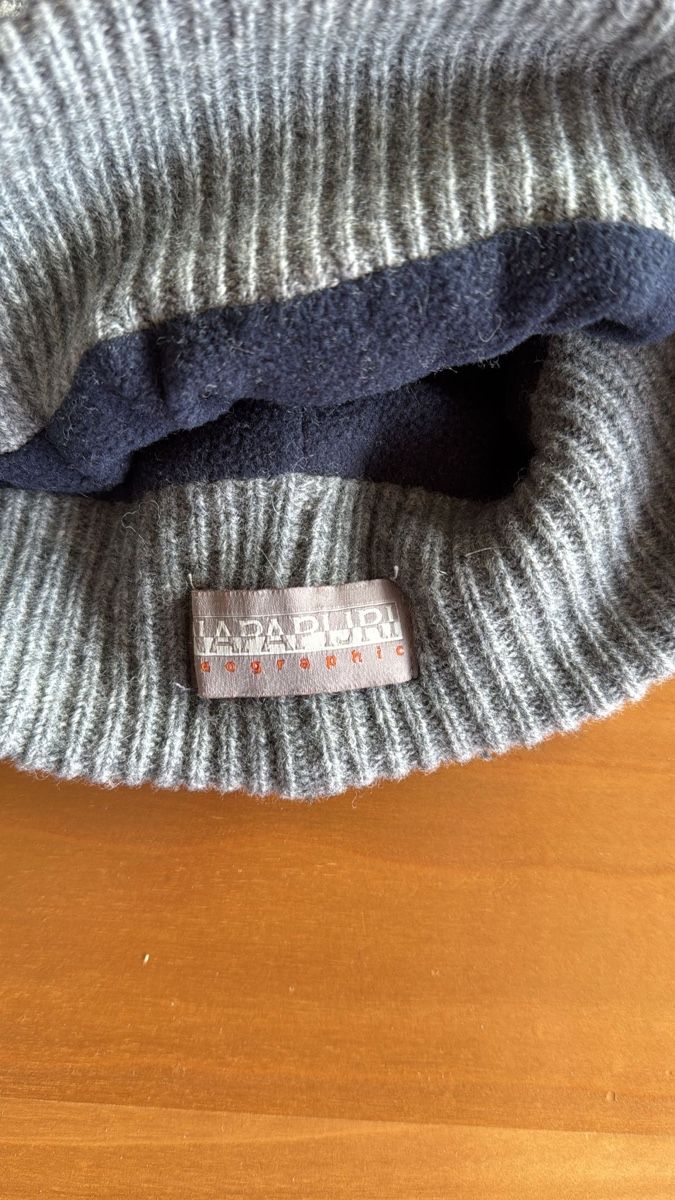 Napapijri Foulard & Sciarpe: Napapijri Muetze & Schal Set – Usato da Basel venduto da FannySt 1