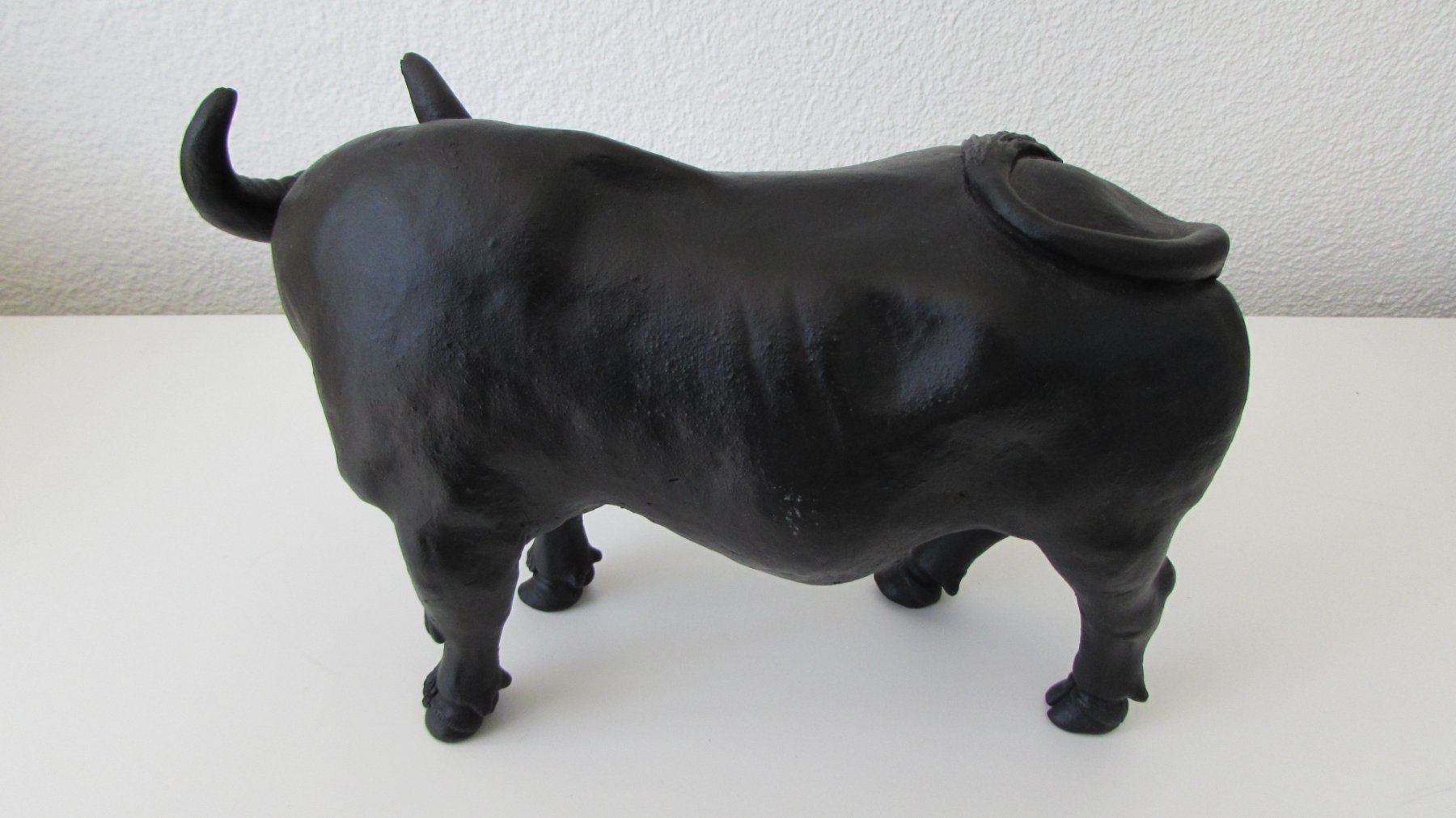 Figuren: Dekorative Büffel Figuren Set, schwarz- Vass Aron – Gebraucht aus Weesen von Travelersplace 7