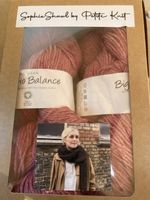 Kit Sophie Shawl by PetiteKnit- Laine rose Big Bio Balance