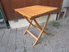 Gartentisch klappbar Holz geölt