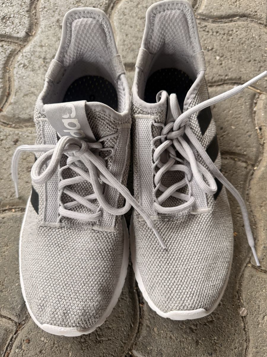 Herrenschuhe: Turnschuhe gr.US 8 – Gebraucht aus Amlikon-Bissegg von Rose_Rose