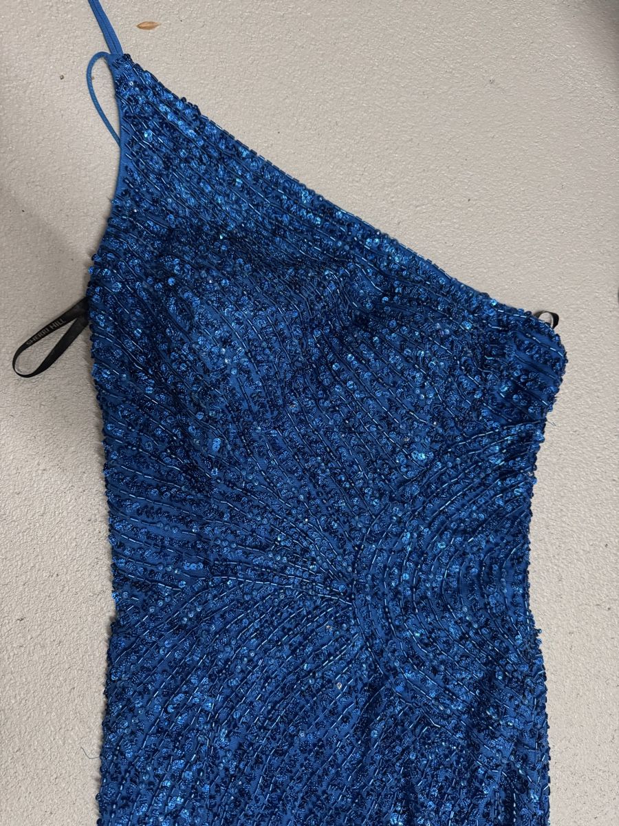 Robes: Abendkleid – D'occasion à Reinach AG par MineD 2