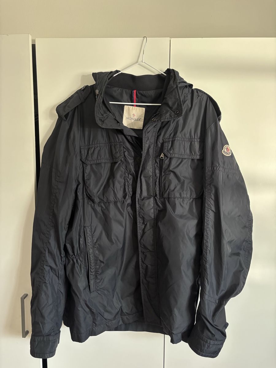 Moncler Giacche: Veste Moncler – Usato da Genève venduto da Nathanwatchch