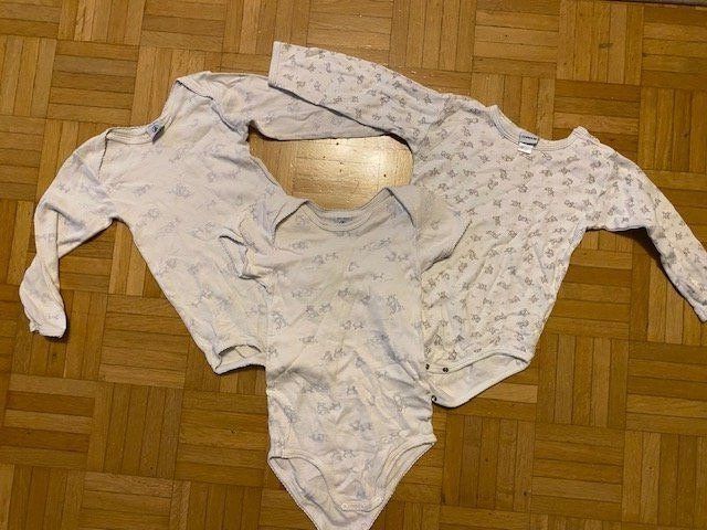 Lotti & Set di vestiti: Kleiderpaket Bodys Grösse 86 – Usato da Emmen venduto da Aribini