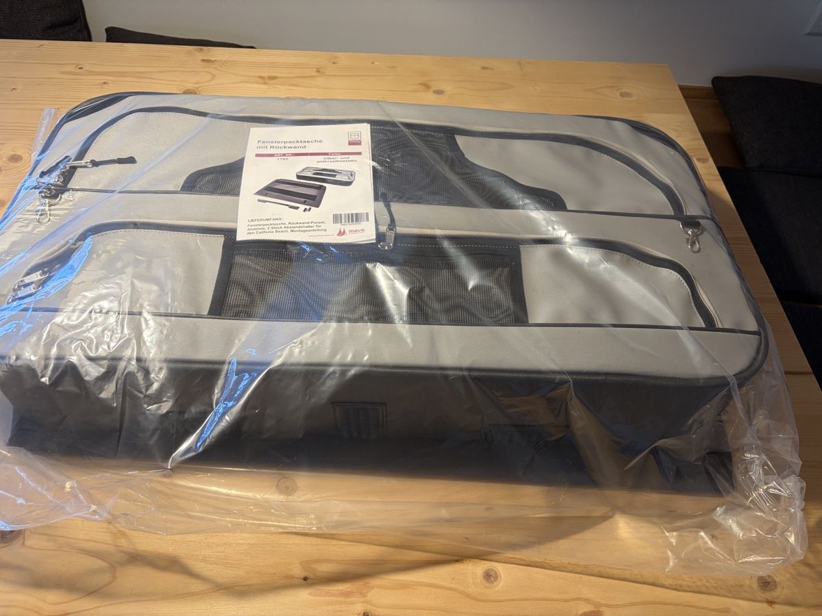 Sonstiges Campingzubehör: Fensterpacktasche mit Rueckwand silber anthrazit neu – Neu und originalverpackt aus Herisau von Usuperman